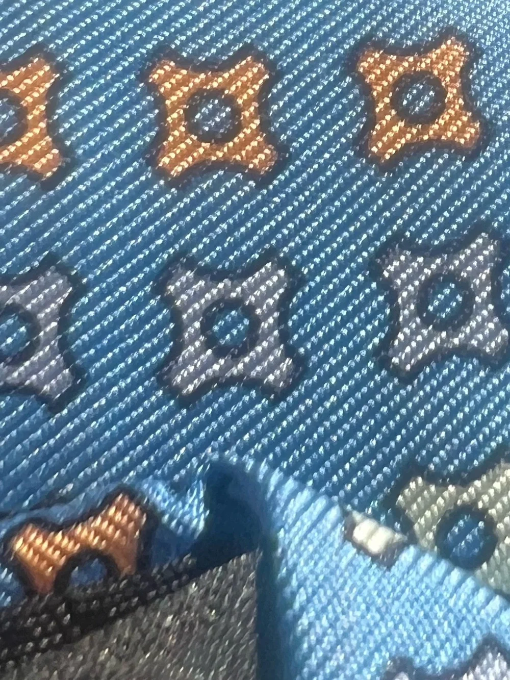 Vintage 90s Claiborne Boys Blue Geometric 100% Silk Pre-Tied Zipper Necktie 👔